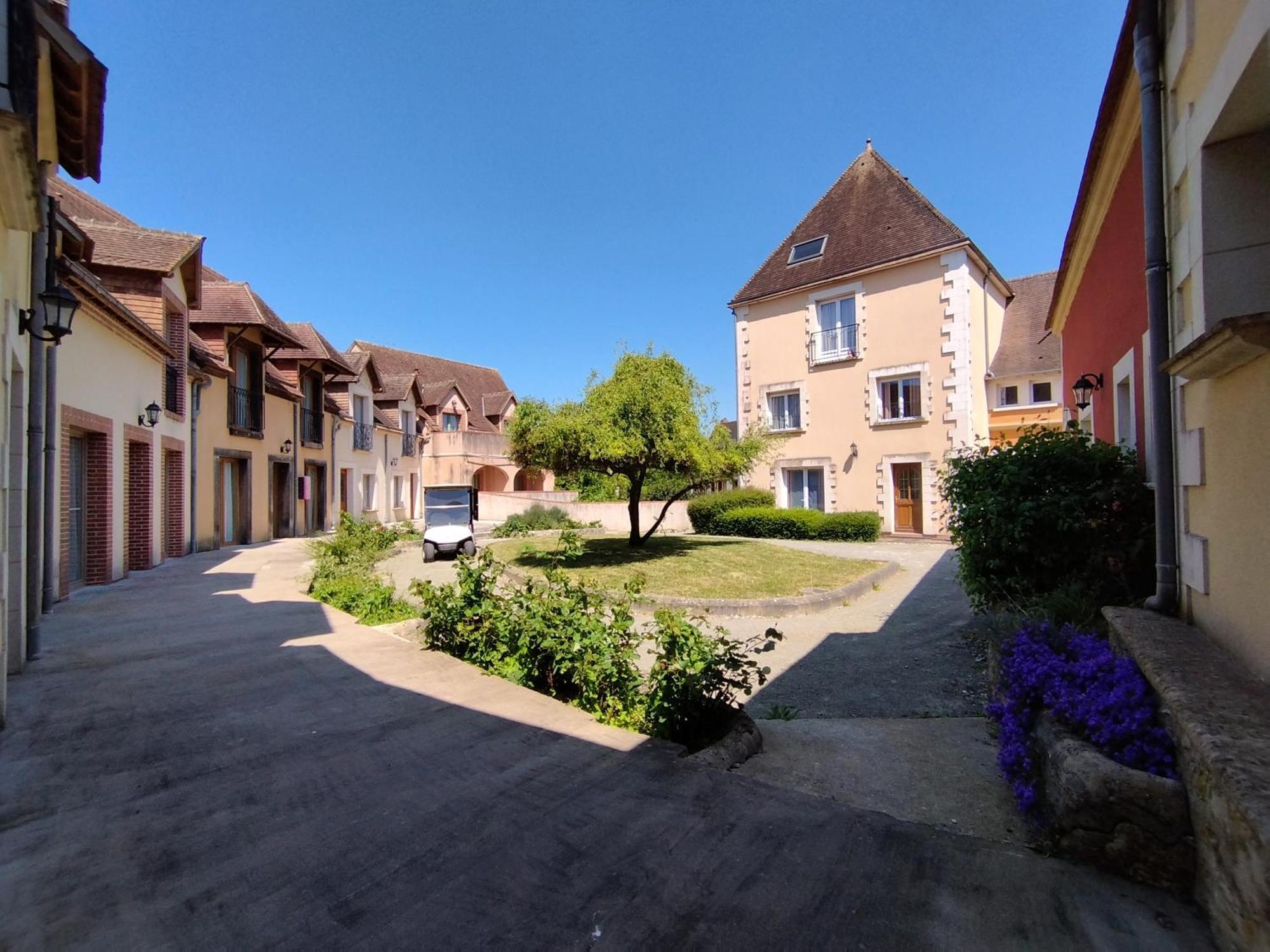 Le Haut-Val Résidences Belleme Exterior foto